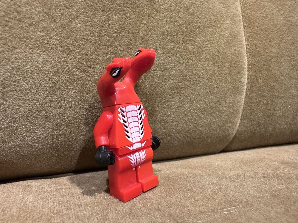 Minifigurka Fangdam z Lego Ninjago