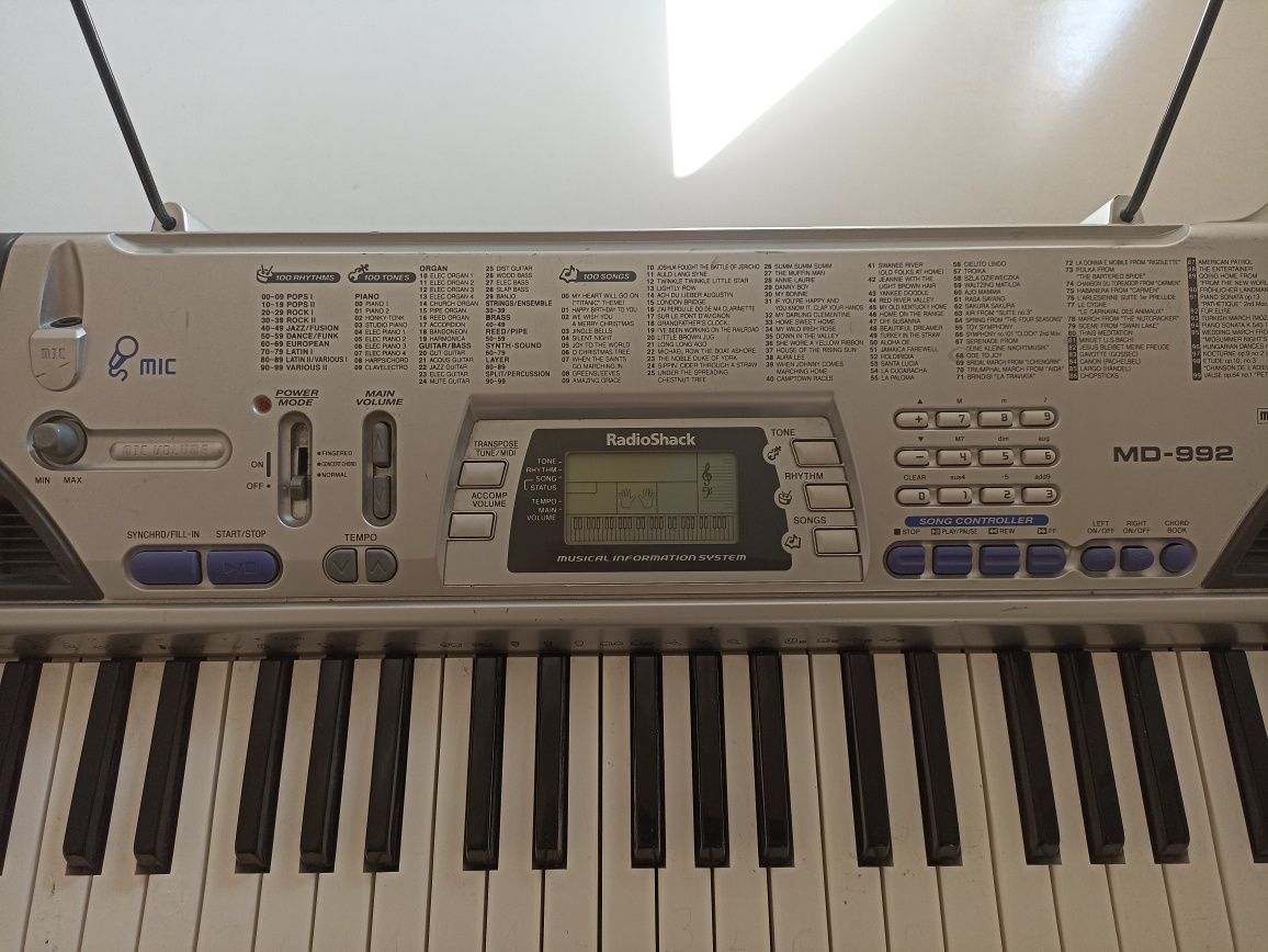 Keyboard RadioShack MD-992