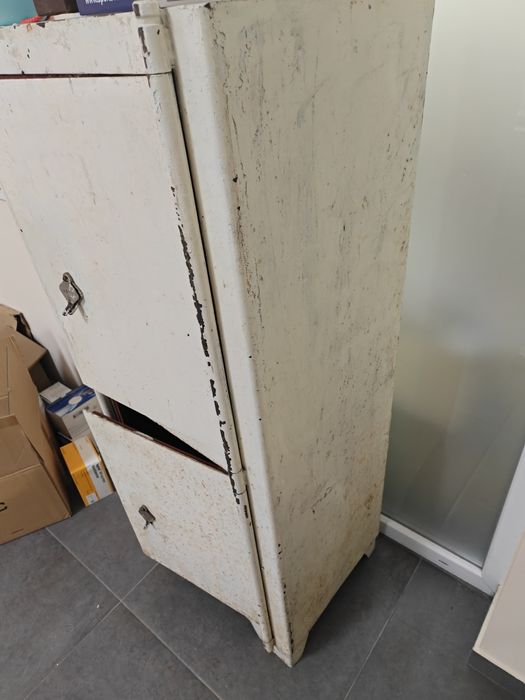 Сейф радянський (незгораєма шафа)