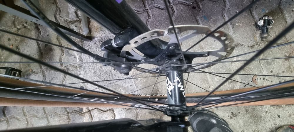 Rodas 29 completas em carbono
