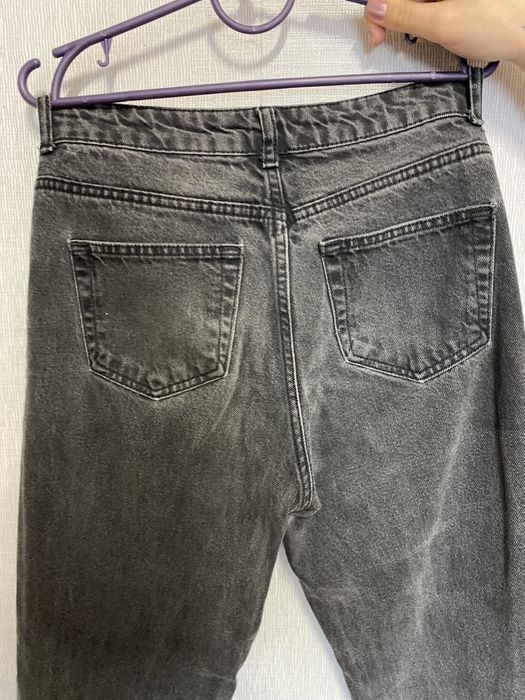 Джинси моми