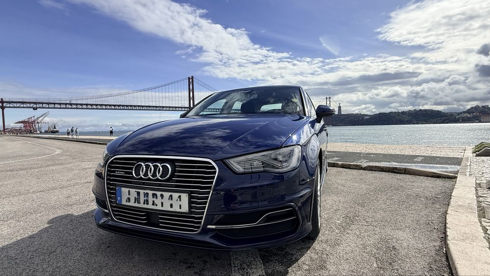Audi A3 e-tron Sportback 2015 (scuba blue) hibrido plug-in