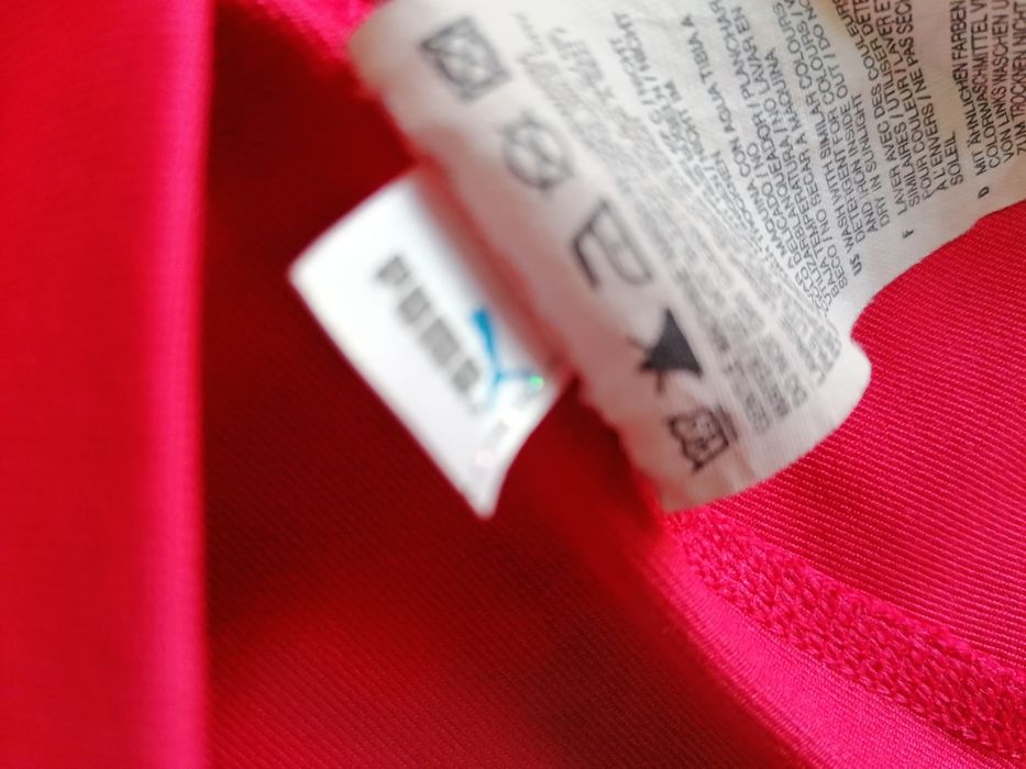 Bluzka bokserka Puma z biustonoszem rozmiar M