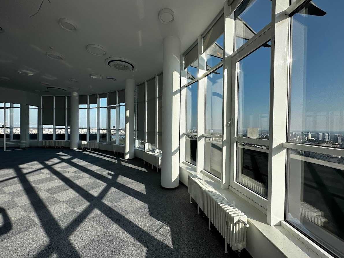 Оренда офісу 700м2  з видом на весь Київ! м.Печерська - 5 хв.