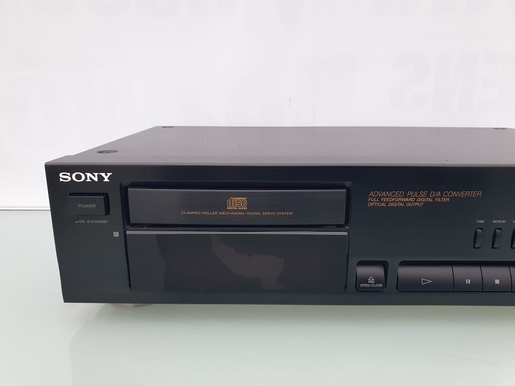 Odtwarzacz CD SONY CDP-761/ Regulowane OUT / CYFRA OPTYK