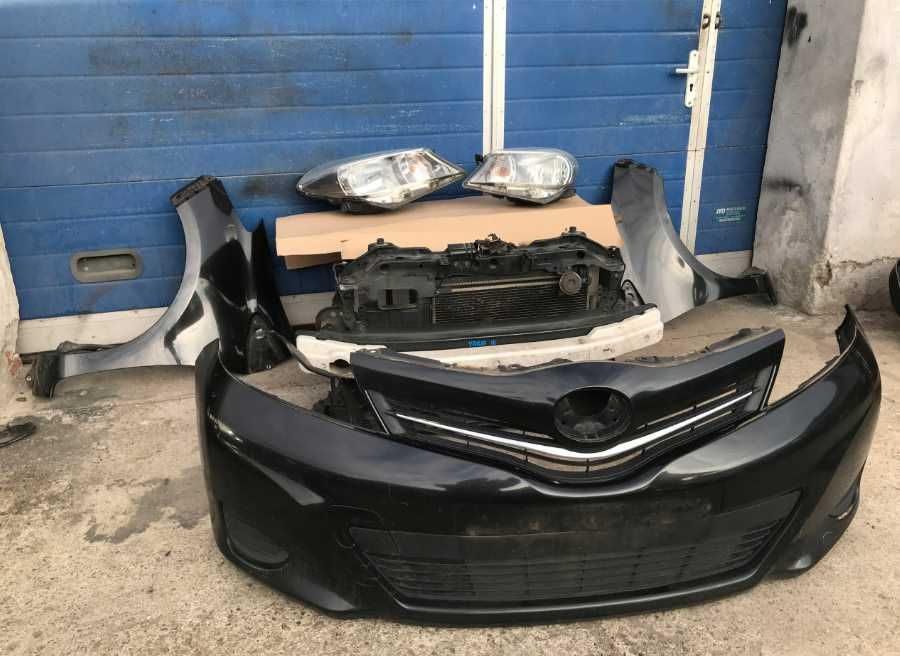 Бампер Toyota розборка auris aygo yaris