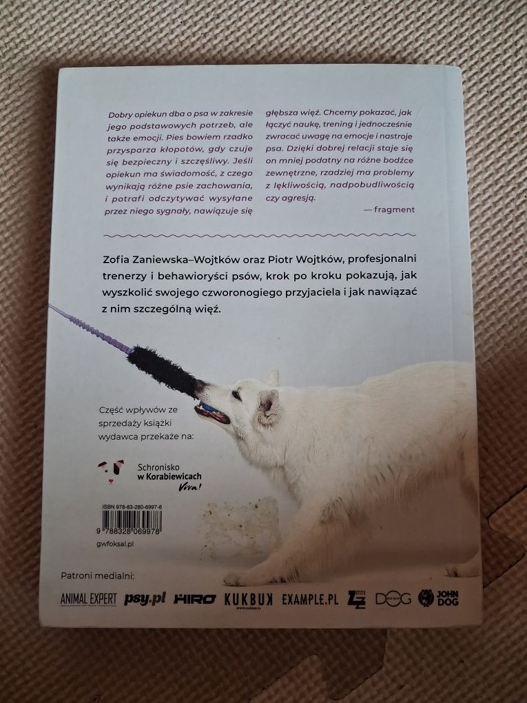 Książka Słuchając Psa