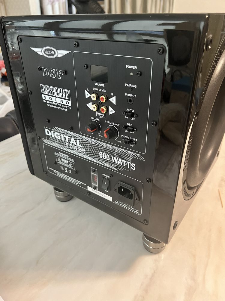 Активный Сабвуфер Earthguake  MiniMe DSP P10