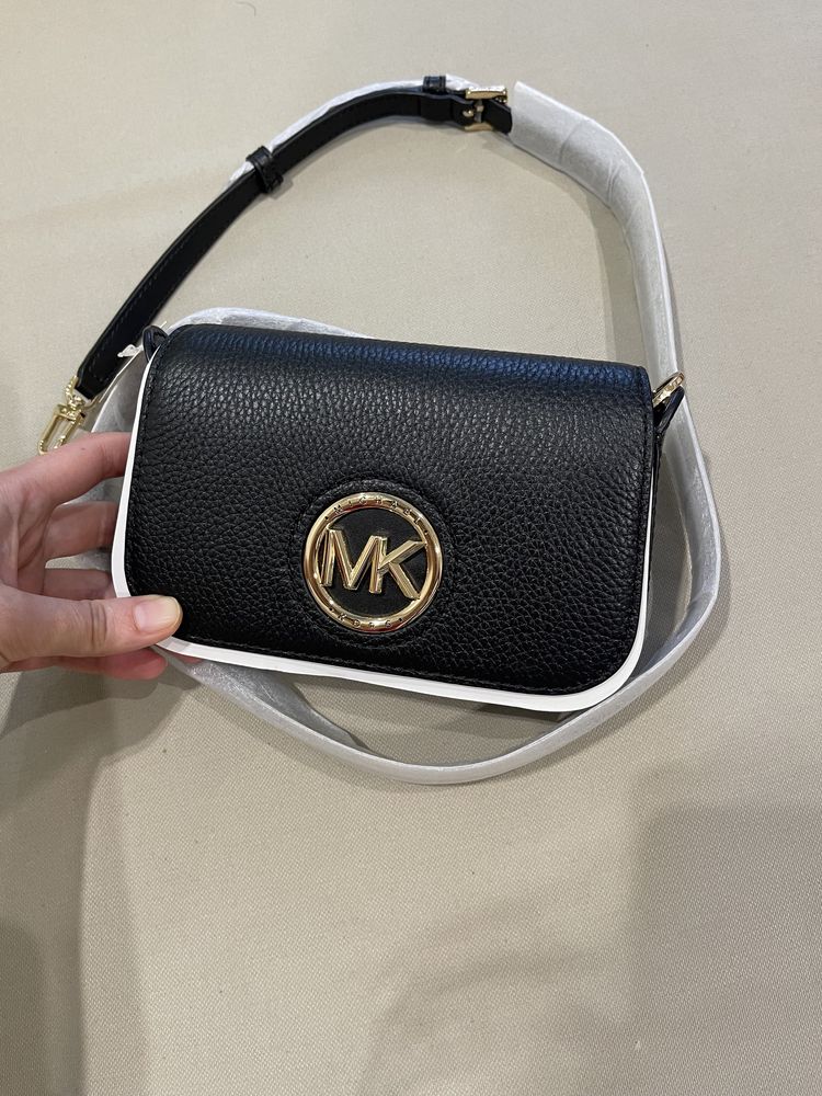 Сумка Michael Kors Samira Extra-Small Pebbled Leather Crossbody