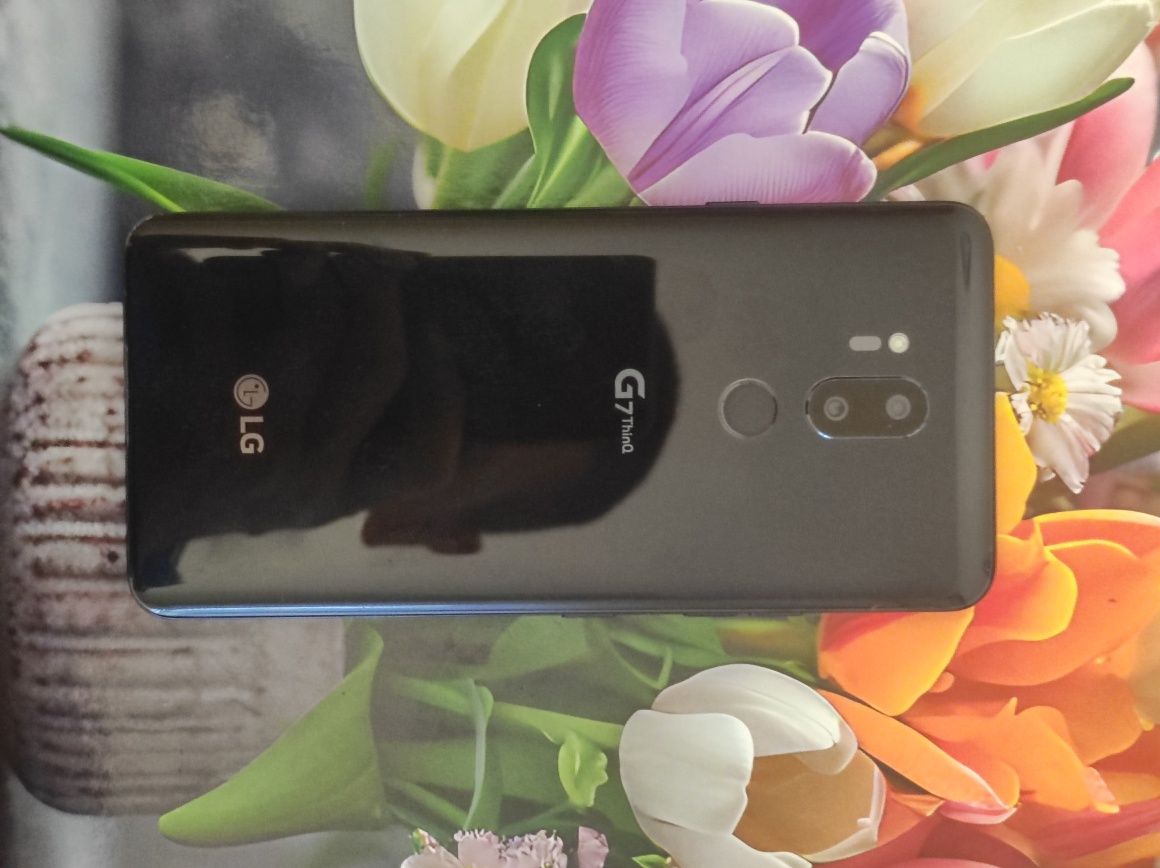 Продам телефон LG  g7 thinq