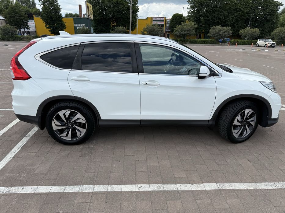 Honda CR-V 2016 не фарбована