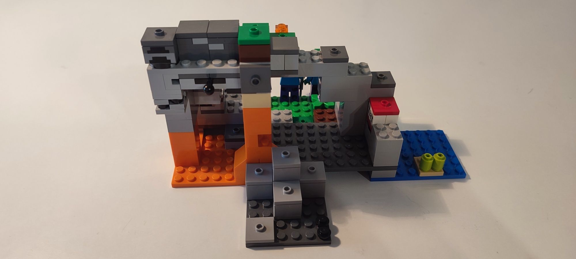 Lego 21141 Minecraft jaskinia zombie
