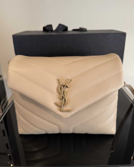 Mala Saint Laurent