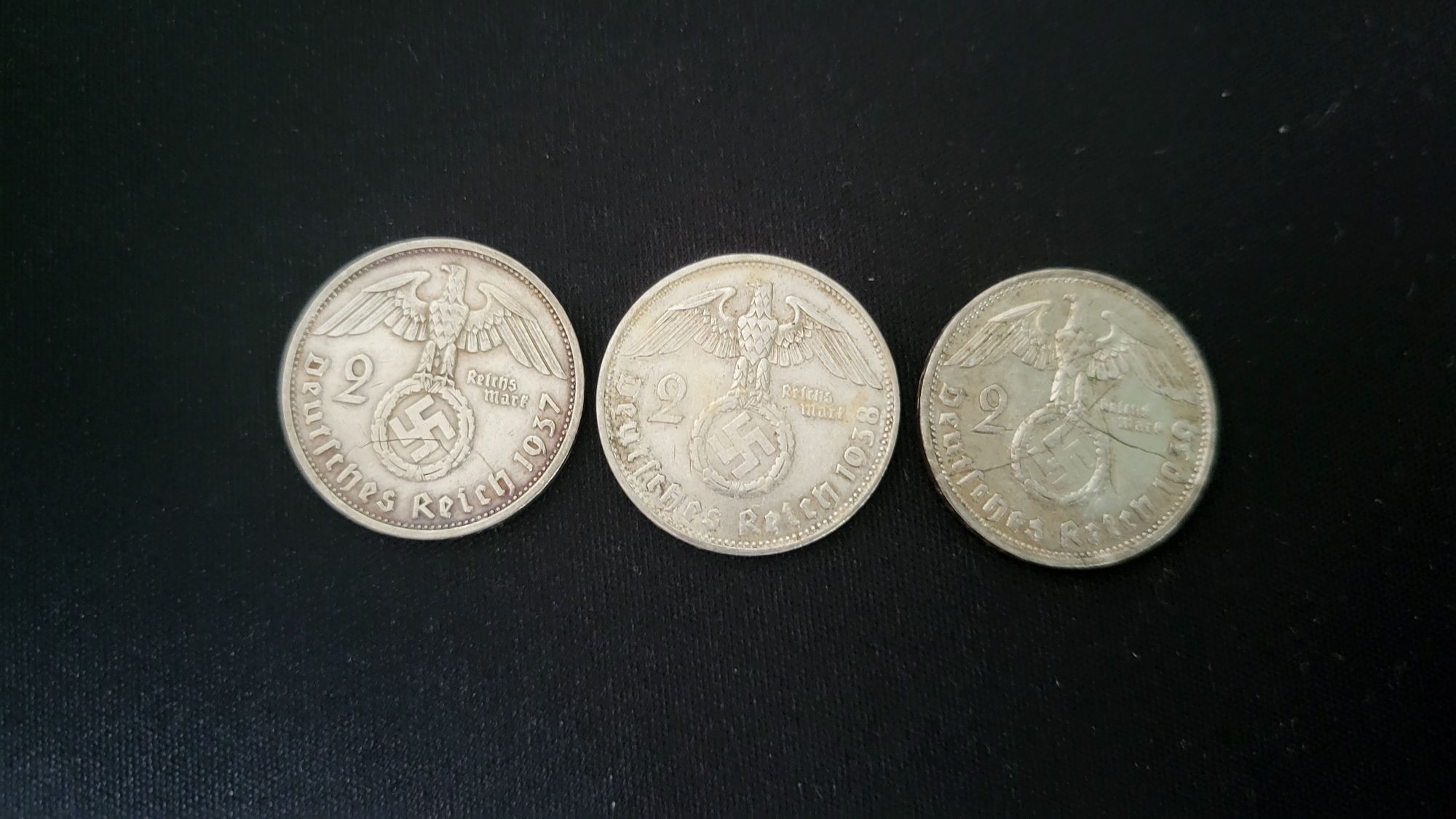 3 srebrne monety