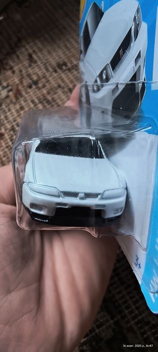 Машинка Hotweels NISSAN SKYLINE GT-R (BCNR33)