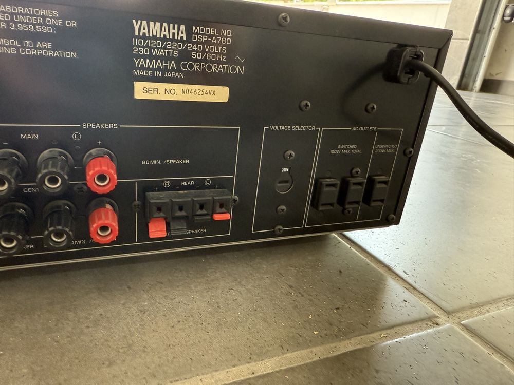Amolificador Yamaha DSP-A780 Pequena avaria