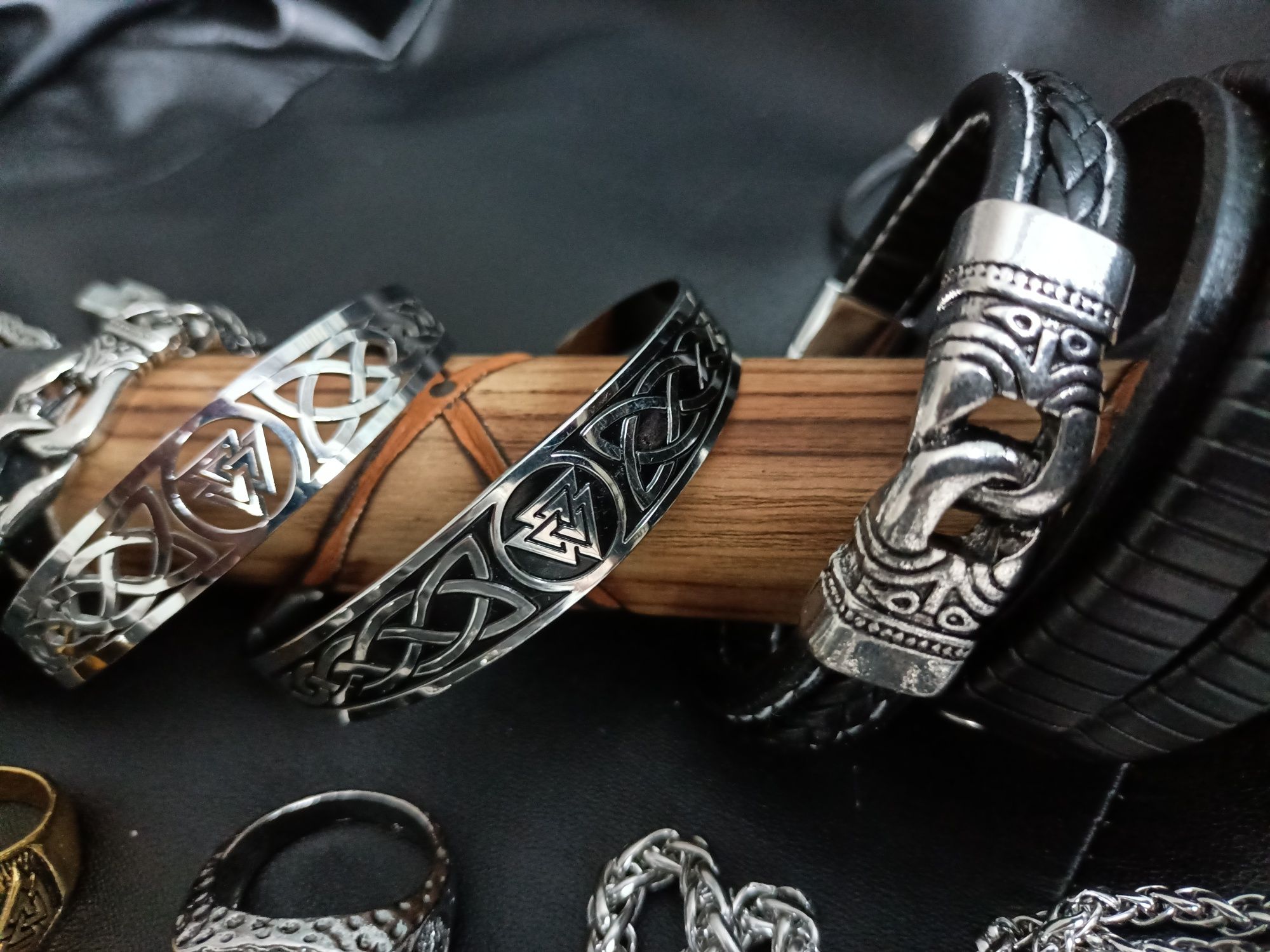 Sygnet pierścień nordycki Valknut runy wikinga celtyckie młot Thora