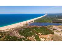 Terreno urbano com 83.930 m2 em Sines