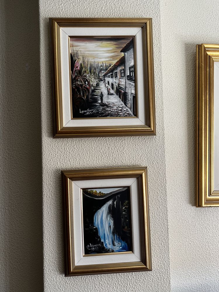 Quadros com pintura a óleo c/ moldura dourada