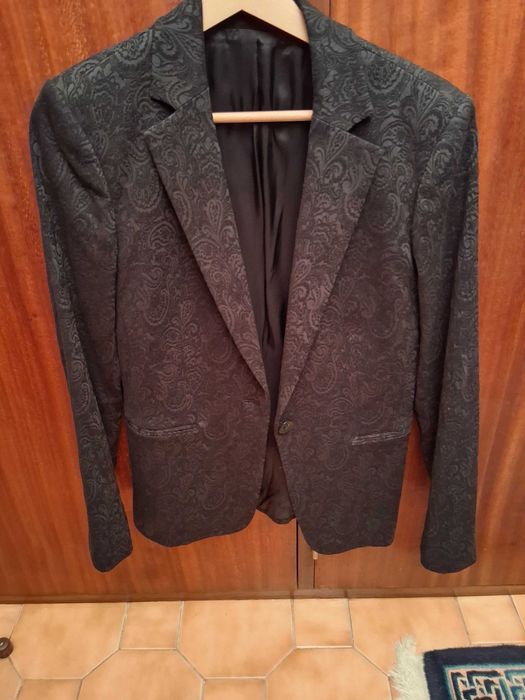 Blazer Decénio preto, Tam 40 (Portes incluídos)