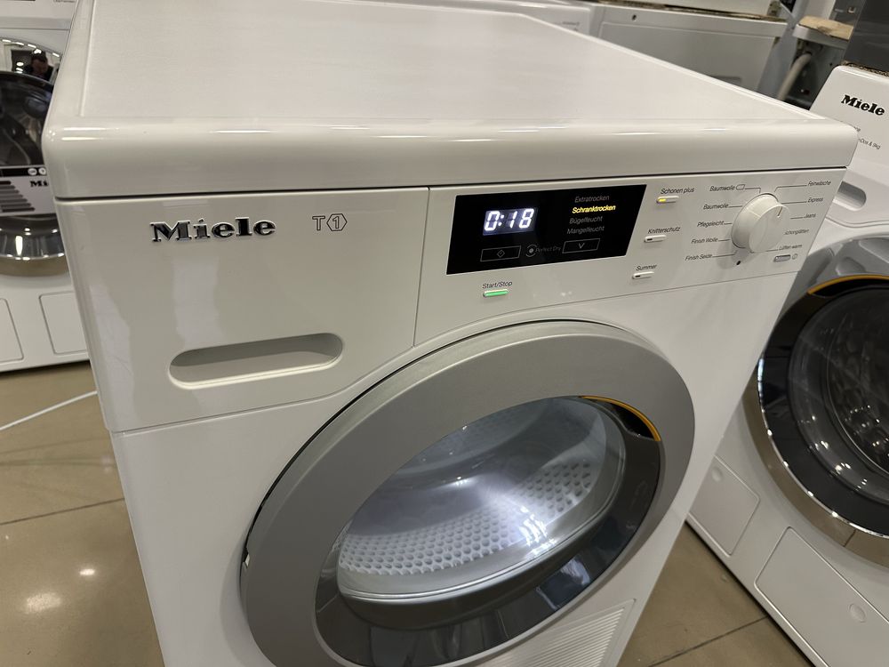 Сушильна машина Miele TKB 440 WP(Німеччина) 8кг. А++ .Лед світло. Стан