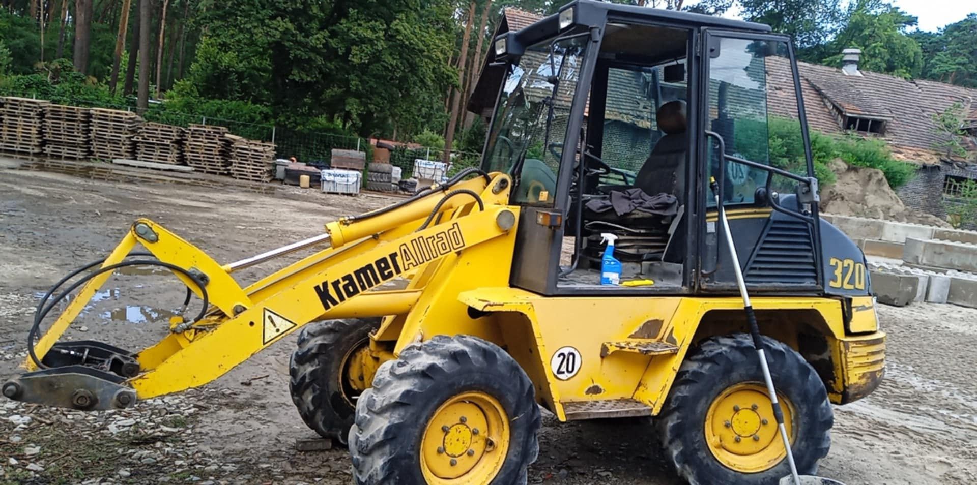 Ładowarka kołowa KRAMER 320