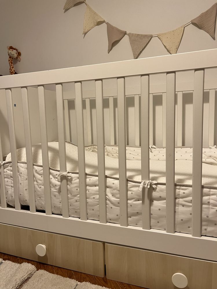 Cama de Grades com Gavetas
