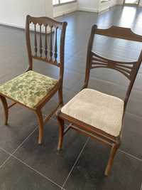 2 cadeiras 95cm x 50cm x 38cm usadas