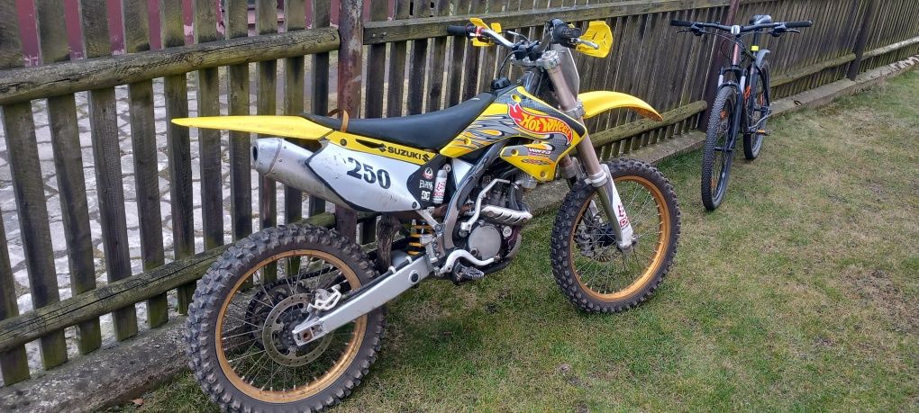 Cross suzuki rmz 250