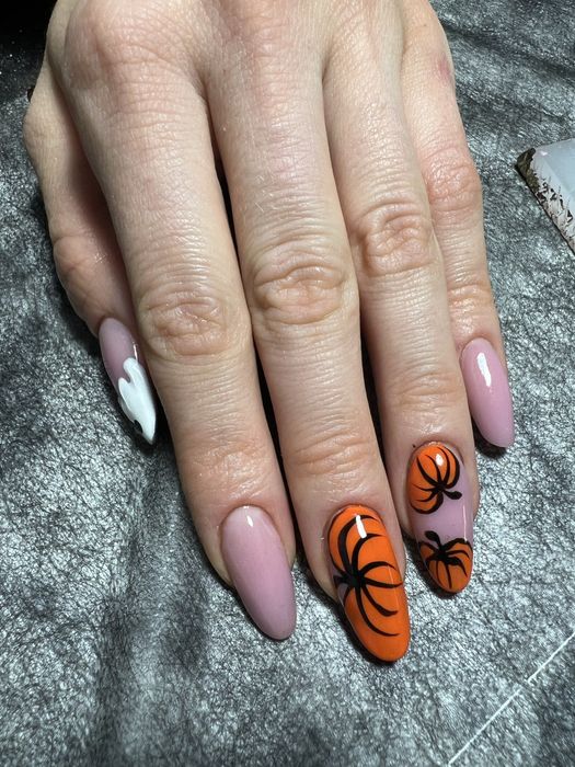 Stylizacja paznokci Swarzędz, Gryniów