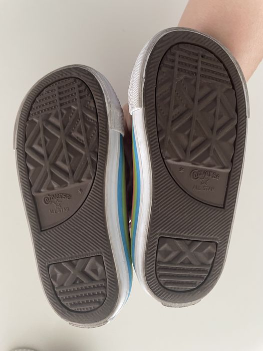 Sapatilhas All Star tamanho 22