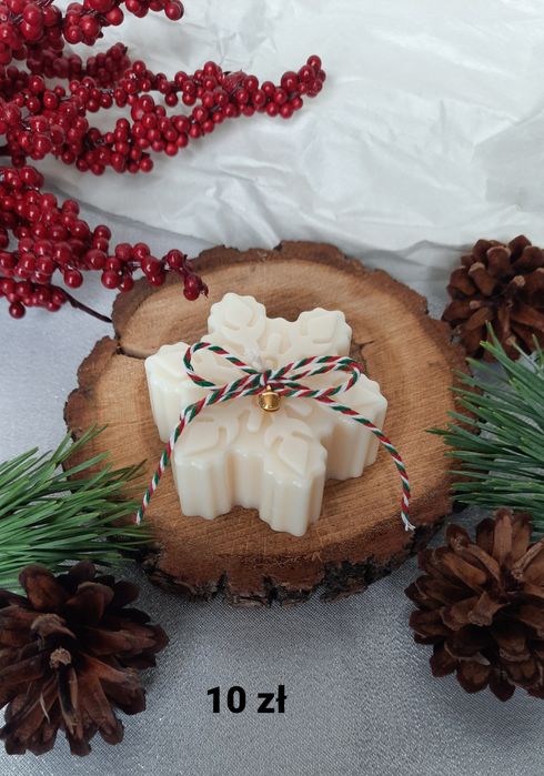 Świeca sojowa Śnieżynka, o zapachu grzanego wina