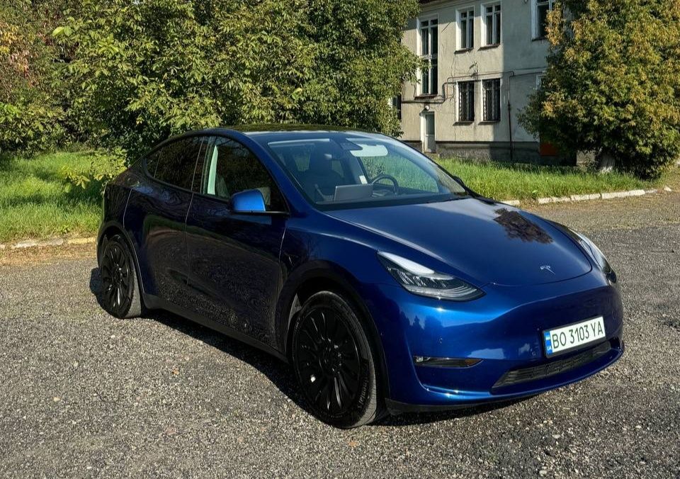 Tesla Model Y 2021