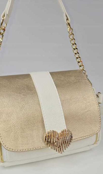 Massimo Contti torebka listonoszka biała ze złotą klapką serduszko