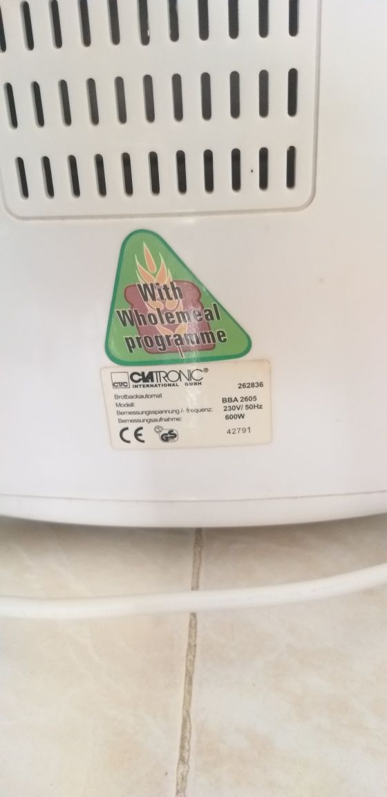 Máquina de cozer pão