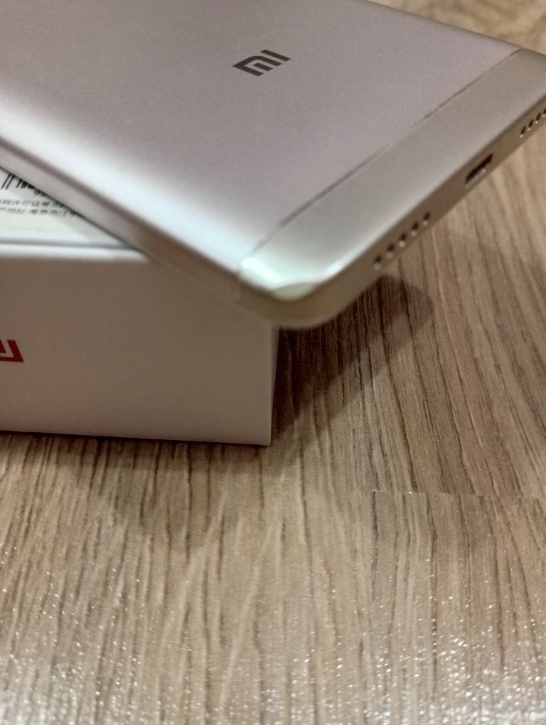 Мобільний телефон/ смартфон Xiaomi Redmi Note 4x