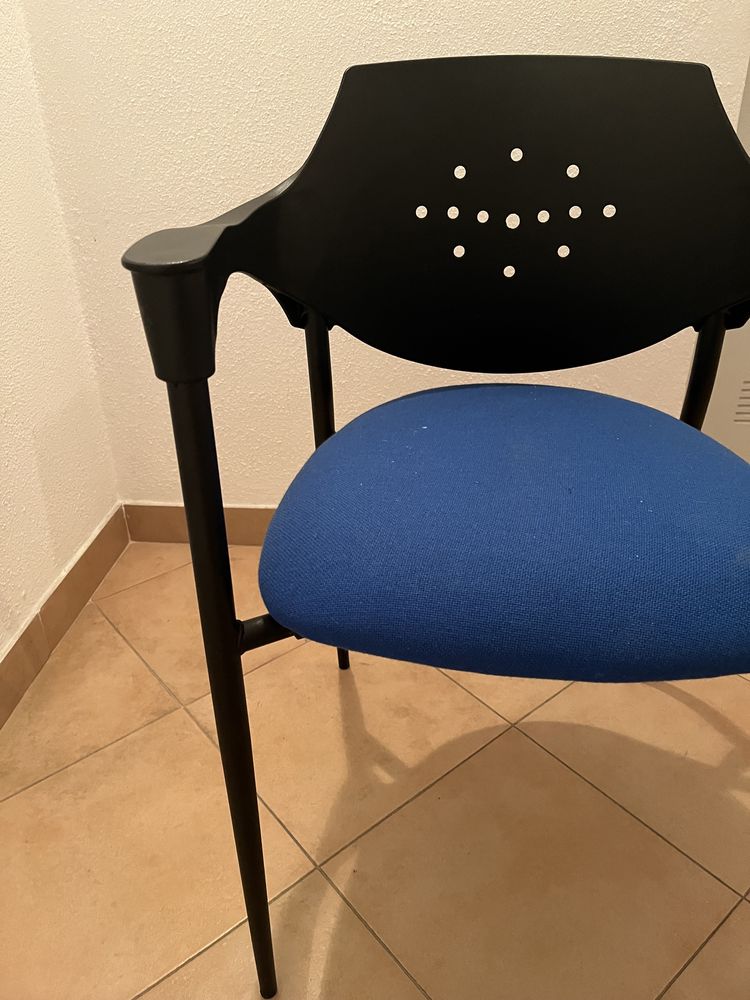 Cadeira escritório azul/preta como NOVA