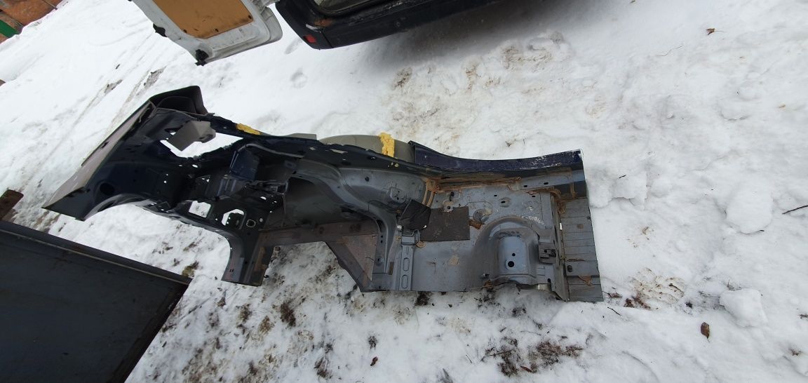 Четверть, порог левый задний Renault Megan IV