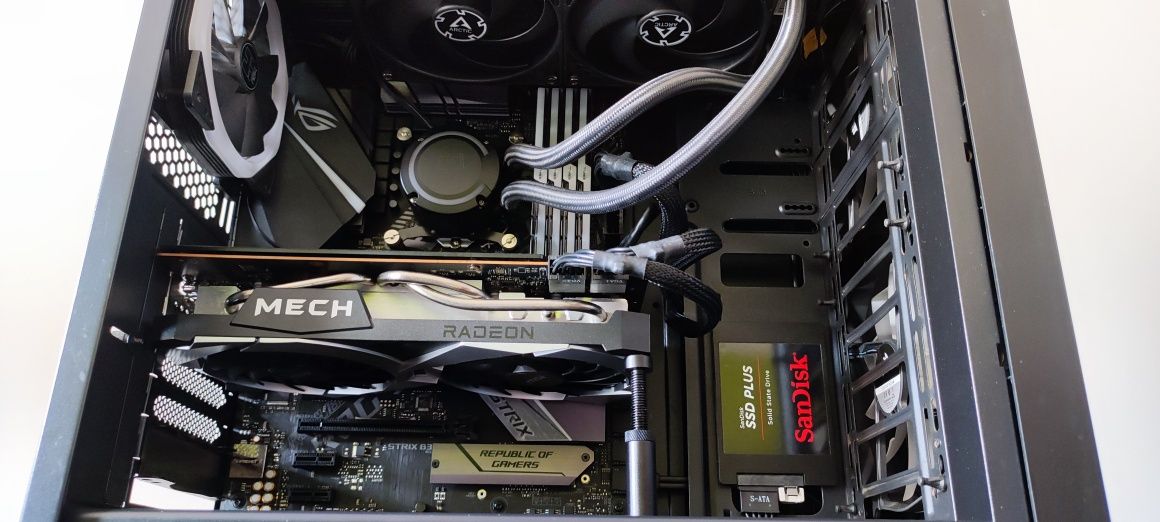 Computador Gaming Fusion i7 8700K|32GB|M2 512GB|SSD 2TB|RX 6700 XT