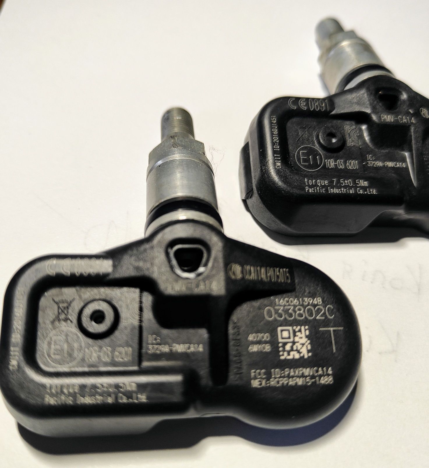 Датчики тиску в шинах Nissan (433 Mhz) б/в