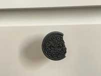 Uchwyt meblowy Oreo.