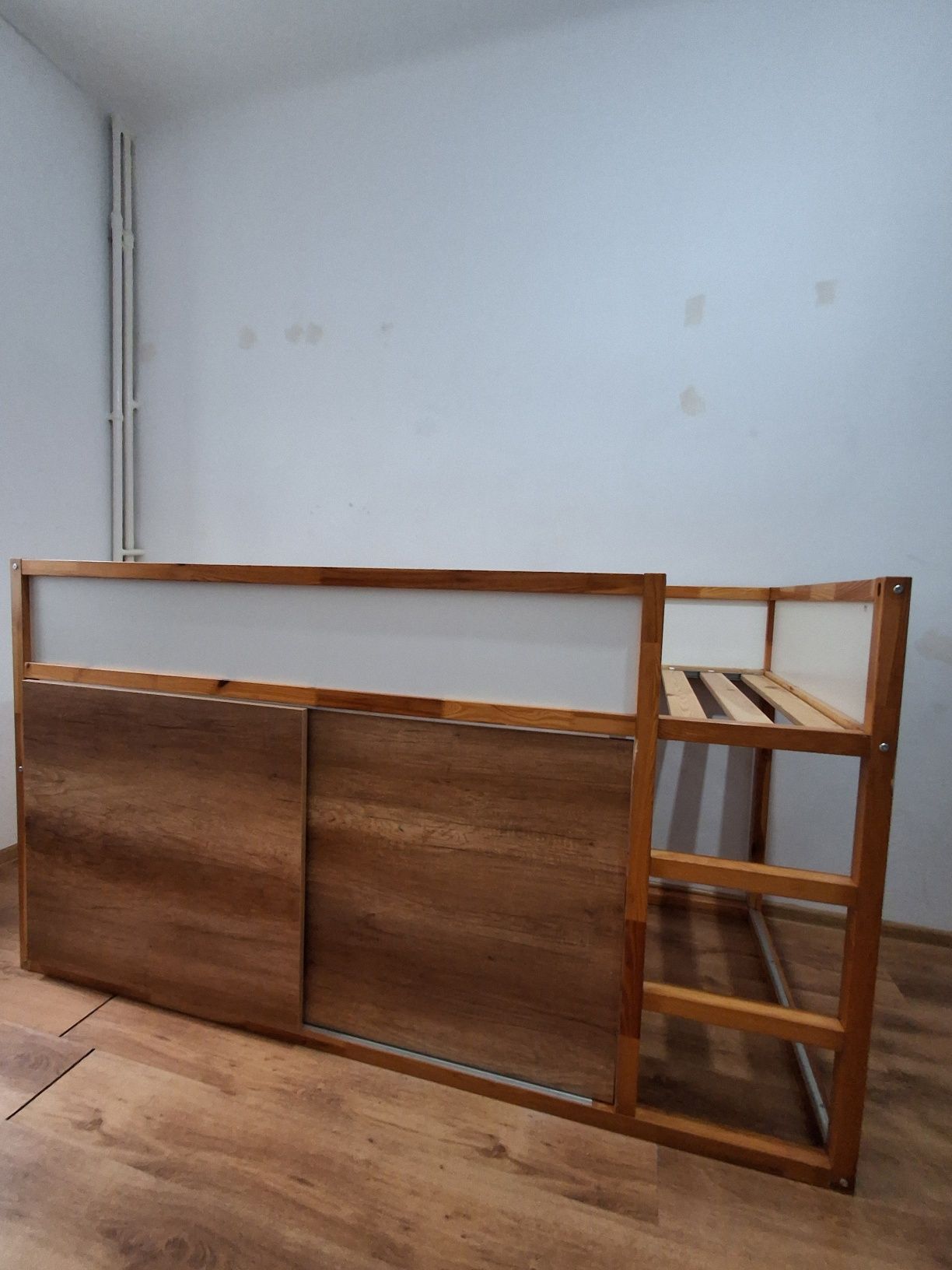 Łóżko Ikea Kura 2w1 dodatkowo przesuwane drzwiczki