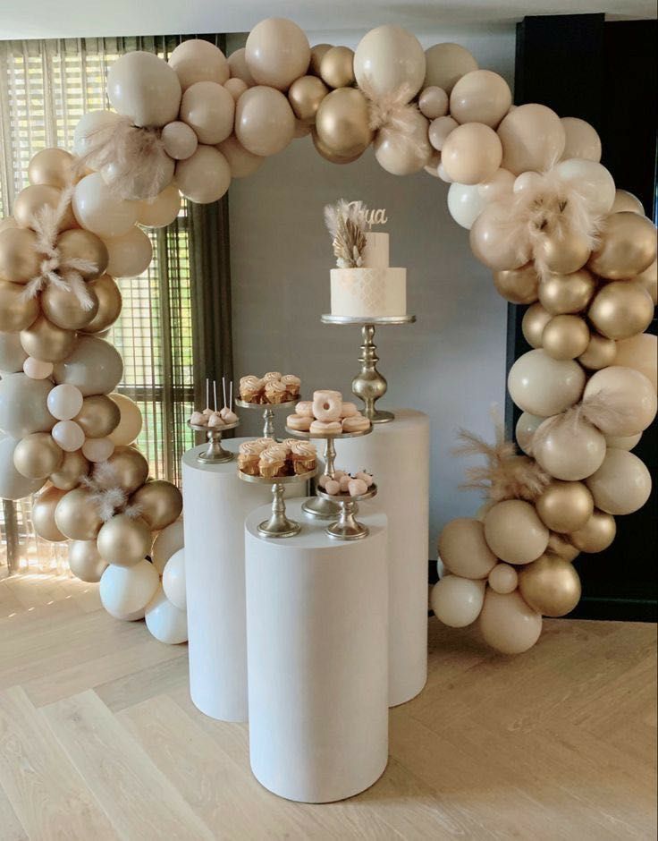 Para festa - Alugo arco, cilindros e painéis (não faço decoração)