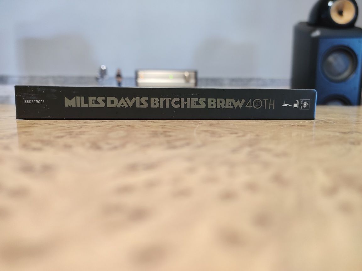 3 x CD DVD Miles Davis – Bitches Brew
DVD, DVD-Video, NTSC, Copy Prote
