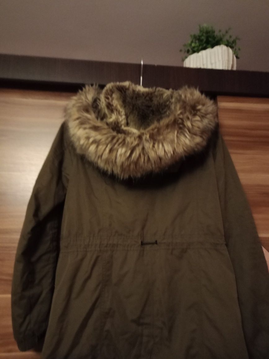 Parka  khaki damska w bardzo dobrym stanie