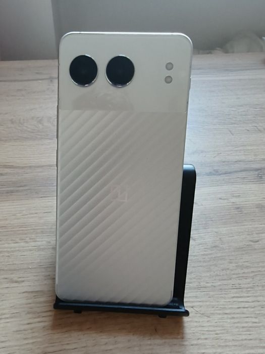 One Plus nord 4 512 GB i 16 GB Ram