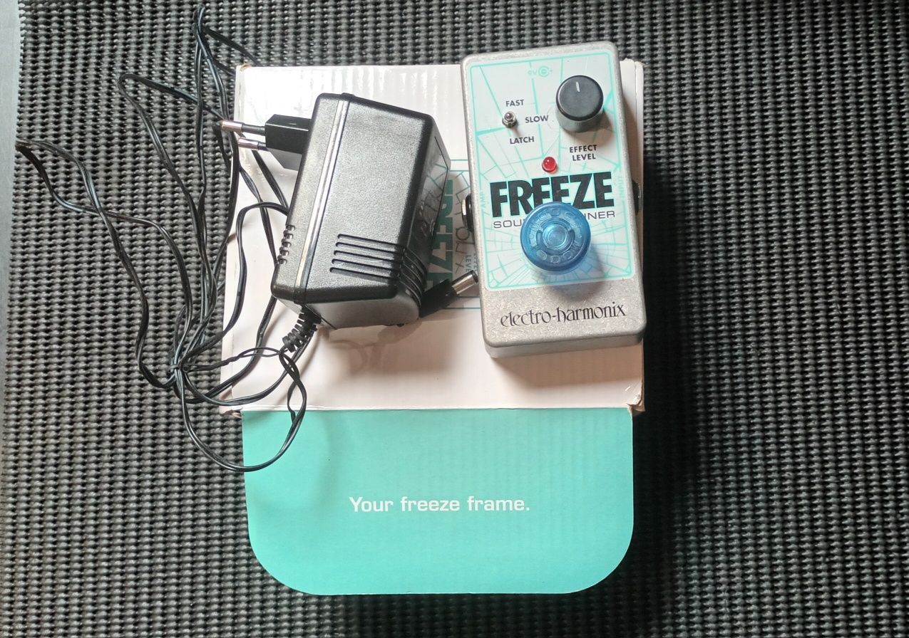 Electro-harmonix Freeze. Com transformador e caixa original