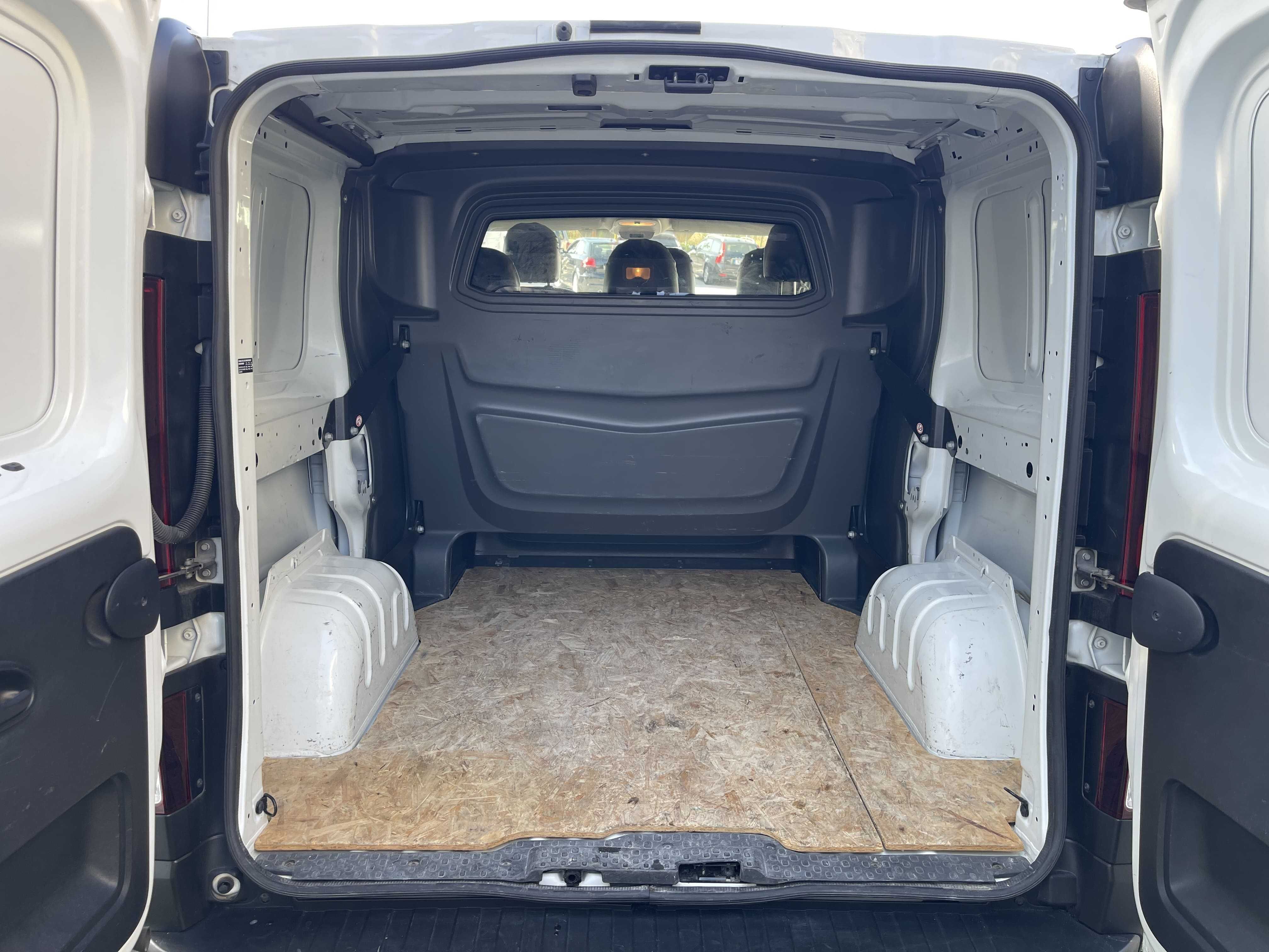 Renault Trafic 1.6DCI 6 Lugares