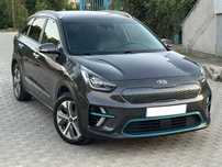 Kia Niro Niski przebieg, bogata opcja , oryginał.
