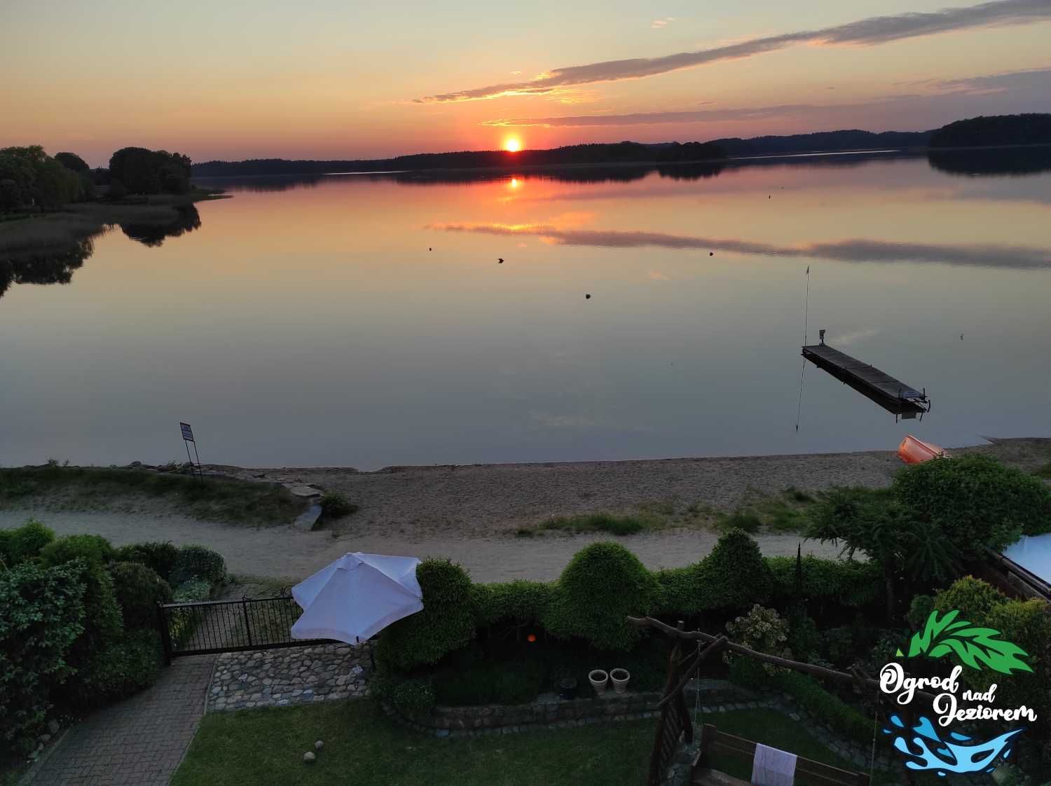 Ogród nad Jeziorem - Ińsko - pokoje do wynajęcia nad brzegiem jeziora